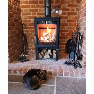 Parkray Aspect 5 woodburner on a 225mm log store - 5kw 