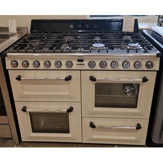 Smeg 110cm victoria in cream dual fuel range cooker