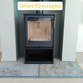 Contrua 210 On A Log Box